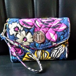 VERA BRADLEY WRISTLET IN AFRICAN VIOLET.        #17